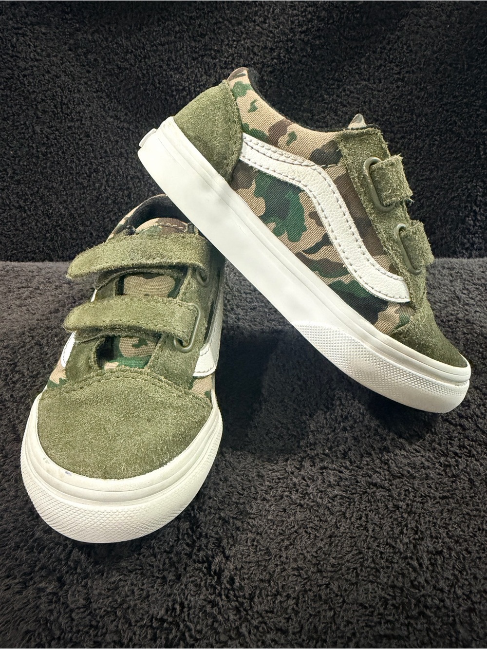 Vans Kids Green Camo Velcro Sneakers